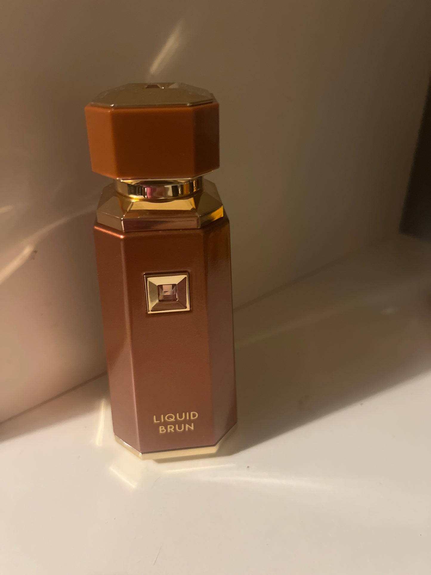 Fragrance World Liquid Brun 2ml sample